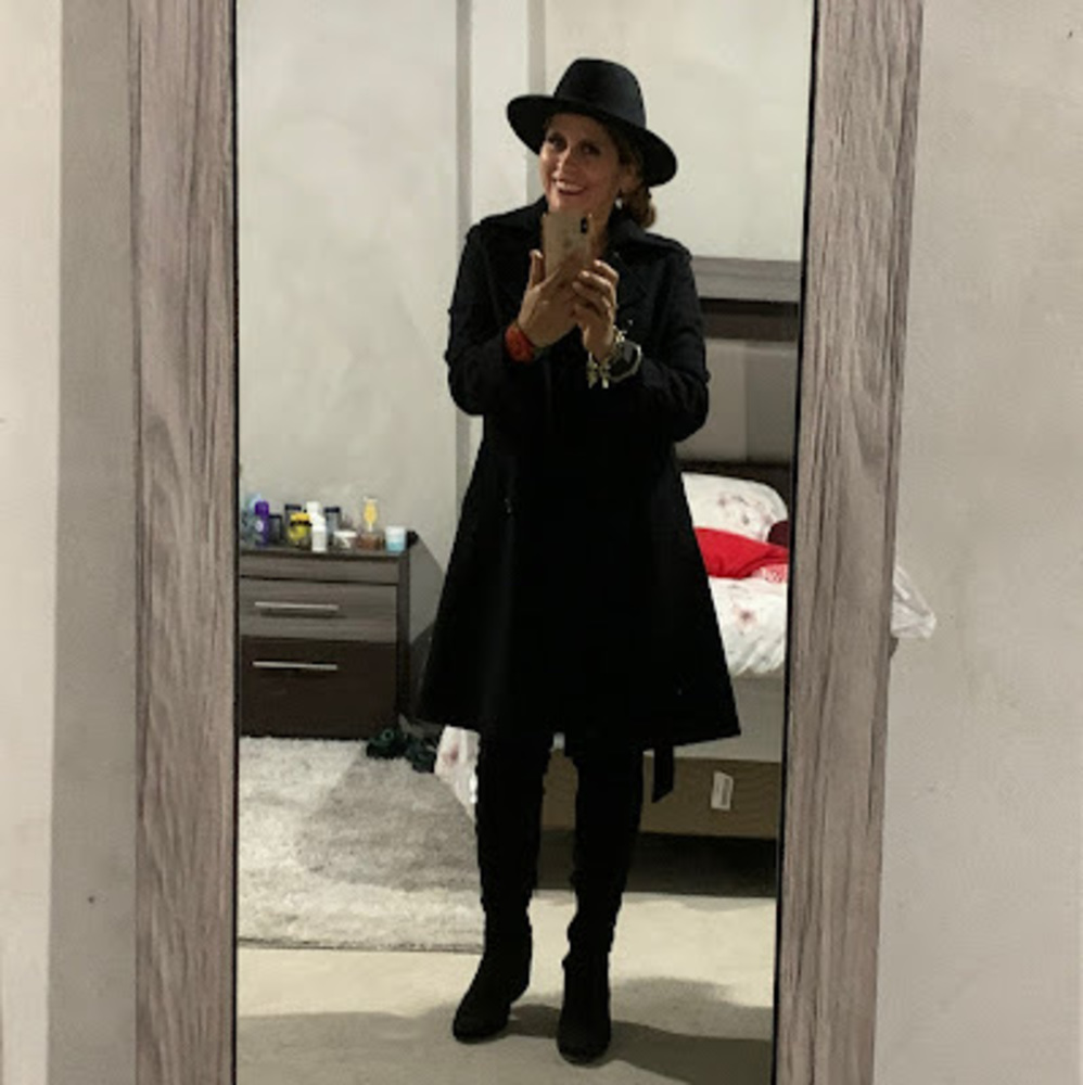 Meet your Posher, Violeta